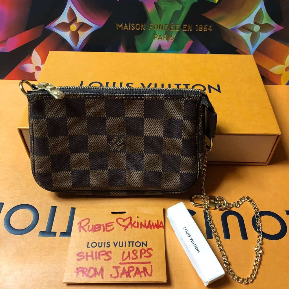 MINI POCHETTE DE, Both SOLD OUTSIDE PM .